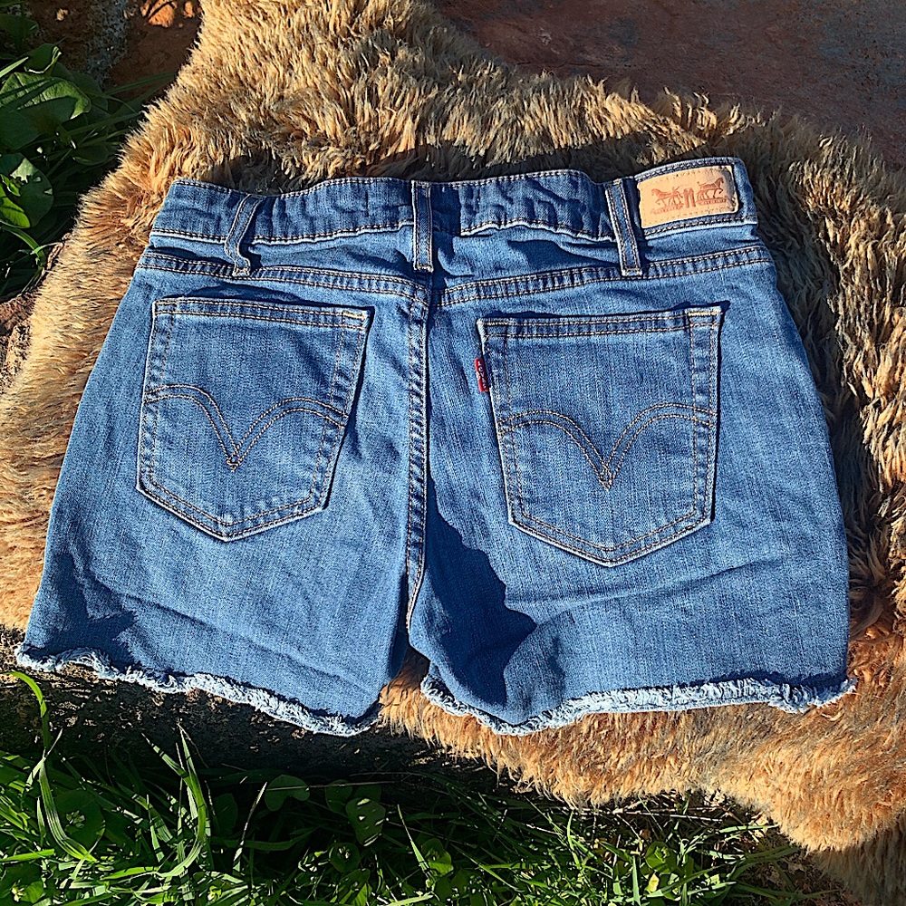 ✨🔥LEVIS Jean shorts🔥✨